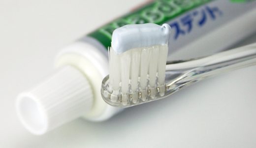 歯みがき粉の量と有効性　～歯みがき粉は本当に必要？～